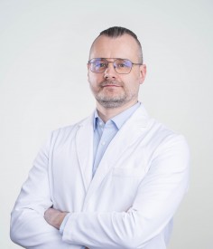 Dr. Marius Snicorius